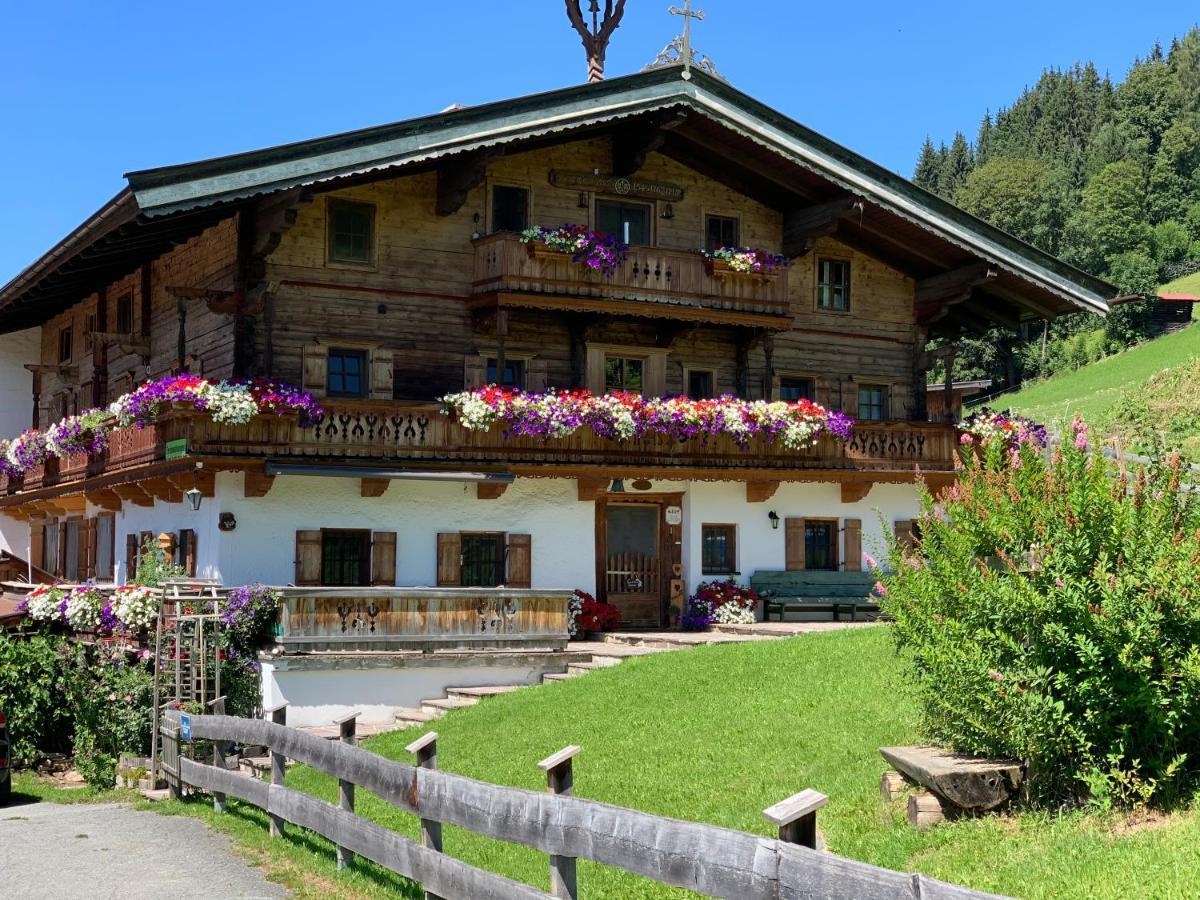 Reitstall Henntalhof Apartment Kitzbühel Exterior foto